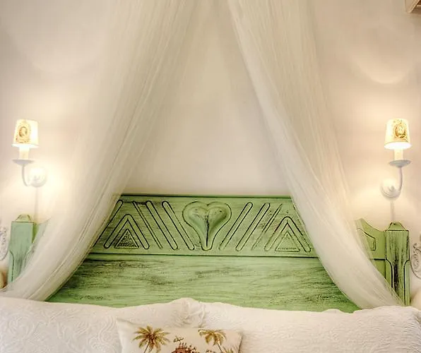 La Ermita De Los Llanos * 아레나스 데 산 페드로