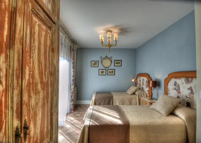 La Ermita De Los Llanos * 아레나스 데 산 페드로